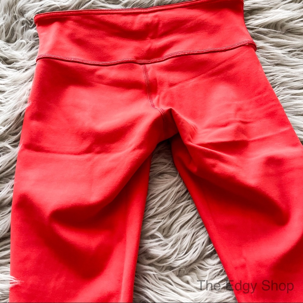 lululemon athletica | Wunder Under Crop Reversible Cranberry / Alarming - Picture 9 of 13